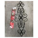 IRON DECORATIVE PIECE AND HOLIDAY PENGUIN FLAG