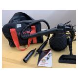 SINGER STEAMER IN CARRY CASE WITH MANUAL