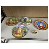 MCDONALDS PLATES AND EGGO