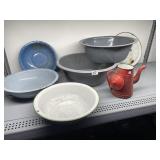ENAMELED METAL BASIS, BOWLS, RED KETTLE