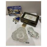 WORLD FAIR 1982 TRAY, ANGLE, CLOVERLEAF GLASS