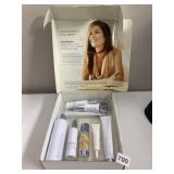 CINDY CRAWFORD MEANINGFUL BEAUTY KIT