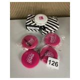 5 WHITE 4 PINK KEY CHAIN RETRACTABLE SEAMSTRESS