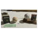 TIM WAKEFIELD ON STAND ROOKIE CARD WITH