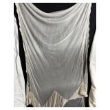 LACE W/ FLOWER DETAIL ON EDGE 56" X 140" APPROX