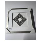 METAL FRAMED DESIGN PICTURE