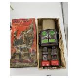 ATTACKING MARTIAN BATTERY-OPERATED TOY IN