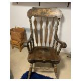WOODEN ROCKING CHAIR WITH TURNED SPINDLES AND