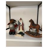 COLLECTION OF CHRISTMAS DECORATIVE ITEMS