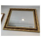 RECTANGULAR WALL MIRROR IN ORNATE GILT FRAME