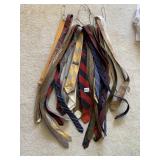MENï¿½S VINTAGE NECK TIES