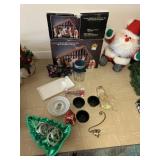 MIXED LOT OF HOUSEHOLD ITEMS INCLUDING PLUSH