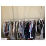 LARGE ASSORTMENT OF MENï¿½S CLOTHING, INCLUDES