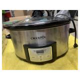 OVAL PROGRAMMABLE SLOW COOKER MARKED "CROCK-POT
