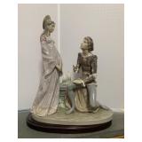 PORCELAIN LLADRO COUPLE WITH DOVES 13"H
