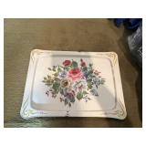 FLOWER DESIGN LAP TRAY