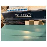 CHECKERS GAME PICTIONARY PILL ORGANIZER