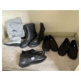 3 NEW PAIR OF MENï¿½S BLACK 10-11 SLIPPERS, RAIN