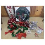 COLLECTION OF CHRISTMAS DECORATIVE ITEMS