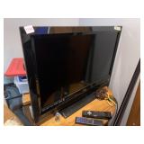 VIZIO TV W/ REMOTE E320VL