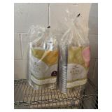 2 BAGS OF MEMBERS MARK PLASTIC CUPS, 9 OZ AND 16