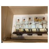 DANBURY MINT 1927 NEW YORK YANKEES TEAM 10 STATUE