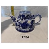 NISHIYAMA PORCELAIN BLUE/WHITE TEA POT