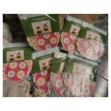 7 PACKAGES EGG OR TREAT STANDS