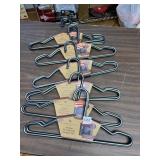 6 SETS OF 3 ALUMINUM HANGERS, NEW