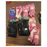 HELLO KITTY AND SPIDERMAN BATTING GLOVES, XS/S,