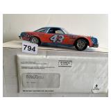ERTL - RICHARD PETTY #43 STP RACE CAR DIE-CAST