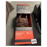 NEW MEMORY FOAM M SLIPPERS IN BOX