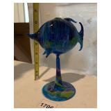 HANDBLOWN GLASS FISH FIGURINE ON PEDESTAL W/