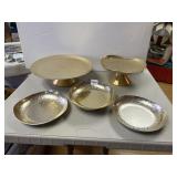 KENSINGTON MOIRE PATTERN SERVE WARE INCLUDING 2