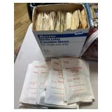 PROCEDURE GLOVES AND PAPER DRAPES