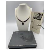 UNIQUE 18 KARAT GOLD CHOKER NECKLACE BY CAROL