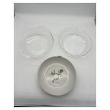 COLLECTION OF GLASS AND CERAMIC SERVING PIECES -