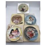 COLLECTION OF FIVE DECORATIVE COLLECTOR PLATES -