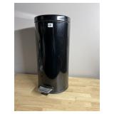 METAL STEP-LID TRASH CAN - BLACK, ROUND, LARGE.