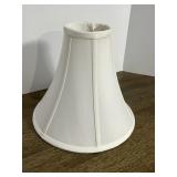 LAMP SHADE - WHITE FABRIC, BELL FORM, PLEATED