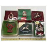 COLLECTION OF SIX VINTAGE CHRISTMAS ORNAMENTS IN