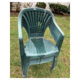 SET OF 5 STACKING PLASTIC CHAIRS