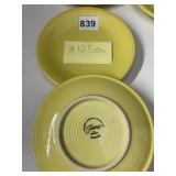 10 YELLOW 6' FIESTA PLATES