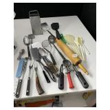 WOODEN ROLLING PIN, VINTAGE ICE CREAM SCOOP, CAKE