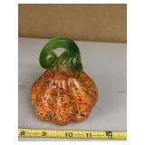 GLASS PUMPKIN FIGURINE - ORANGE SPECKLED W/ GREEN