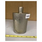 METAL FLASK W/ SCREW CAP - HAMMERED SURFACE,