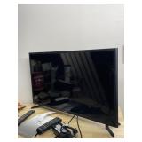 SAMSUNG 32' TV W/ REMOTE