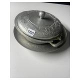 ALUMINUM CASSEROLE WITH GLASBAKE LINER, TRAY,