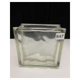 GLASS BLOCK 7.5' X 7.5' X 4'