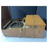 STEREOPHONIC TURNTABLE